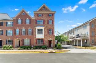 22447 Norwalk Sq - Photo 1 of 1