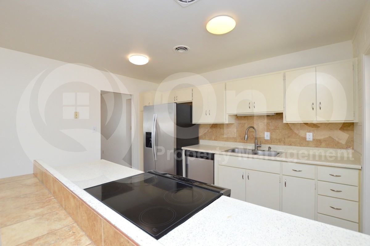 713 E Campus Dr - Photo 4 of 18