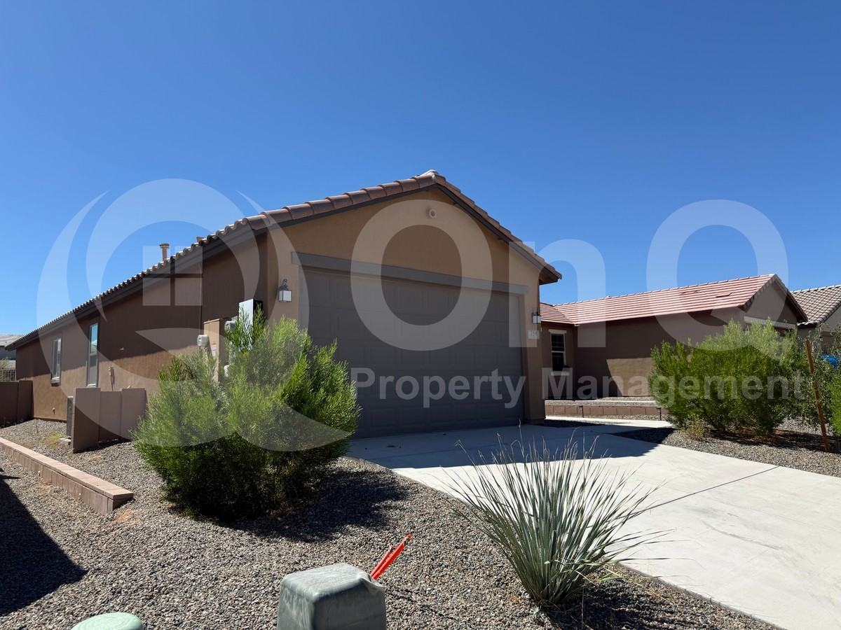 759 W Calle Calca - Photo 3 of 25