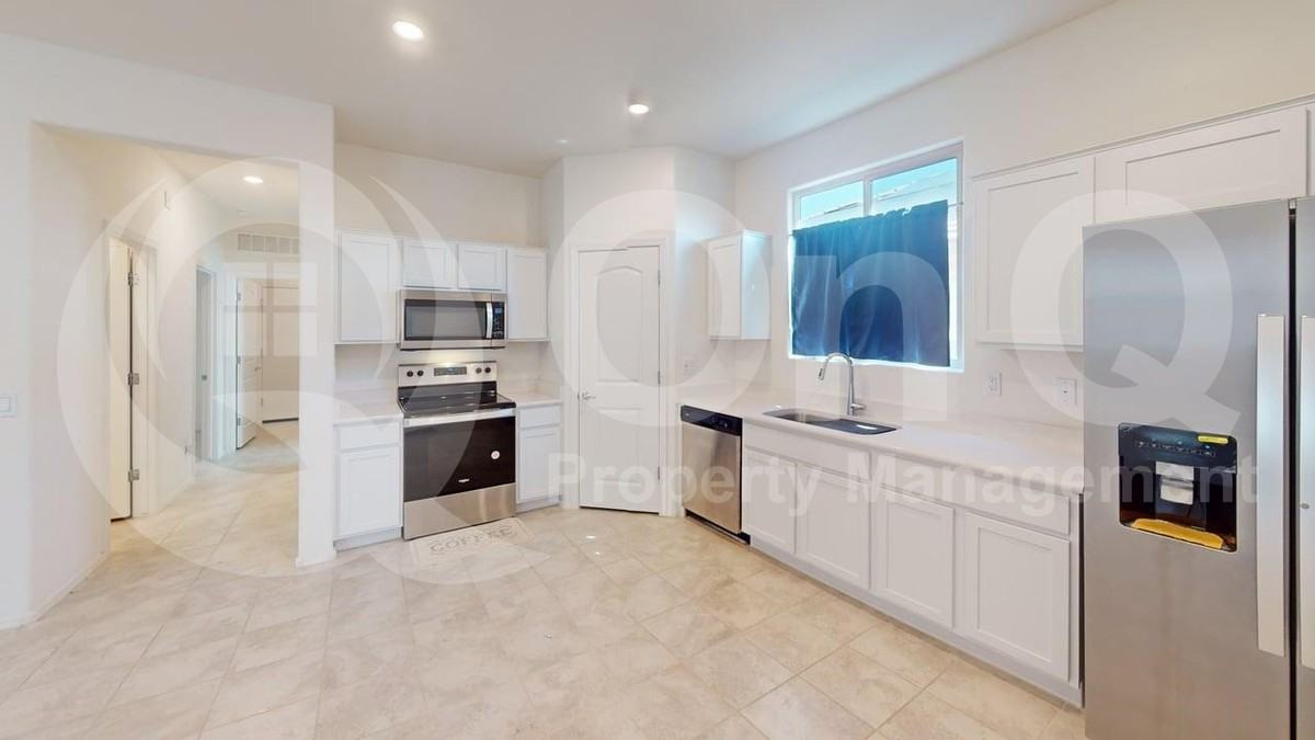 759 W Calle Calca - Photo 6 of 25