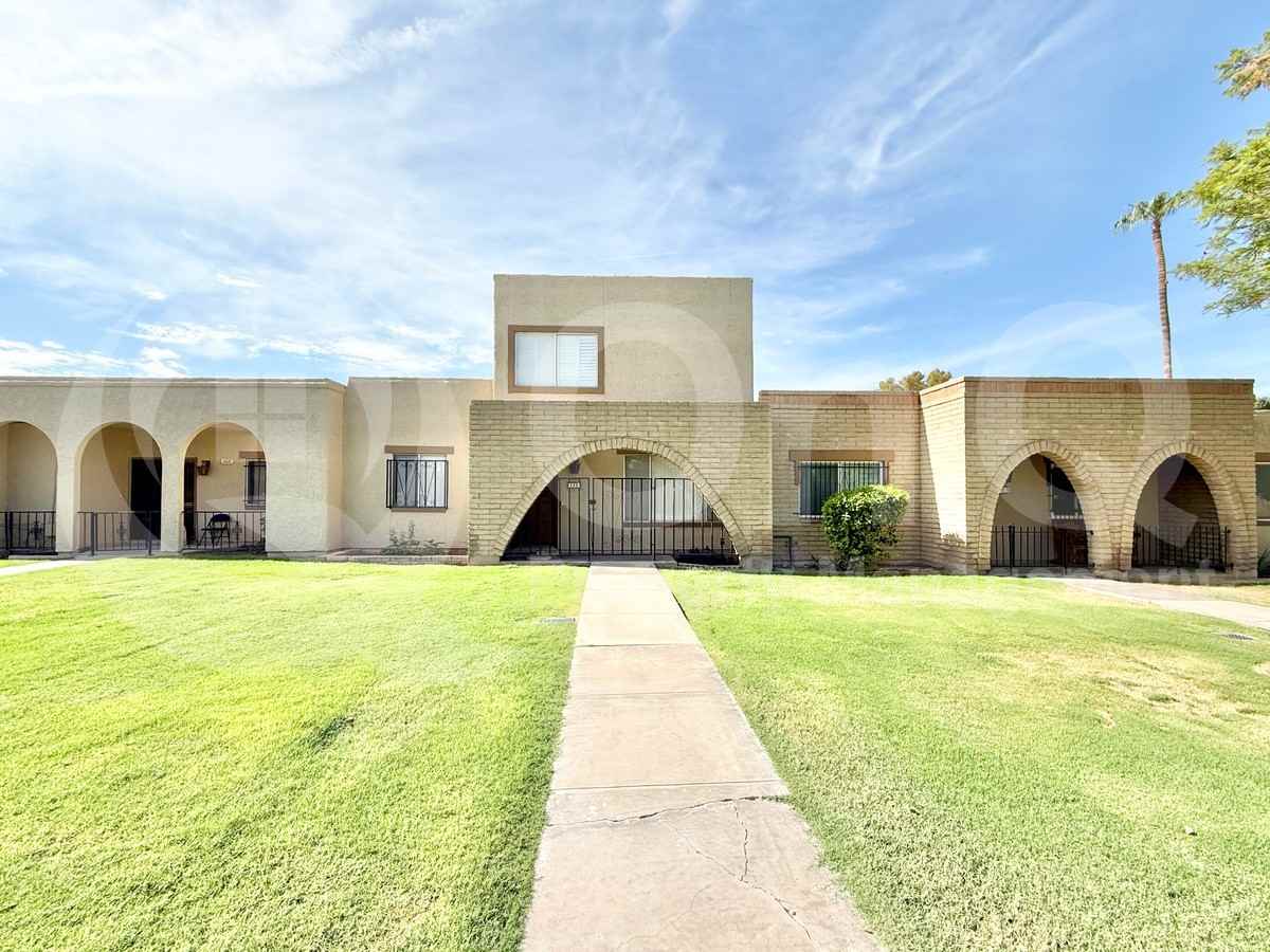 2113 East Dunbar Drive