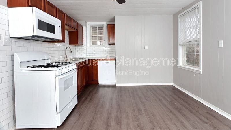 226 S Millwood St - Photo 6 of 18