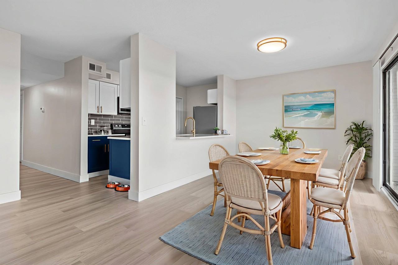 The Waverly on the Lake - Photo 3 of 50