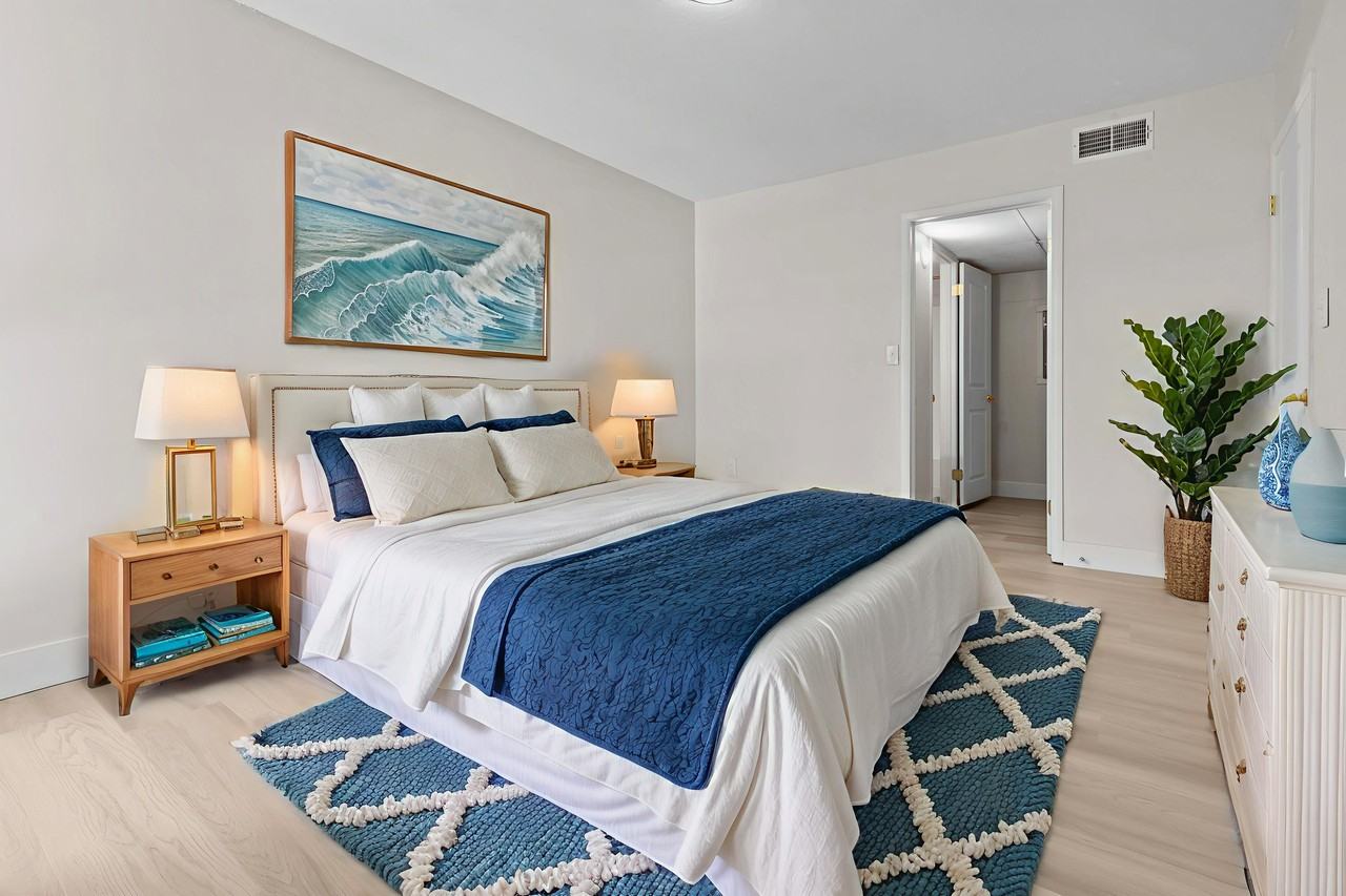 The Waverly on the Lake - Photo 6 of 50