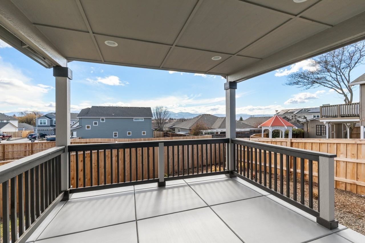 1626 Dragon Tail Pl - Photo 3 of 33
