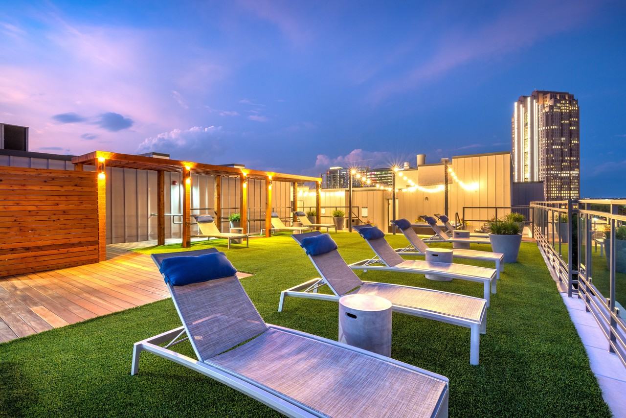 Howell Uptown - Photo 3 of 40