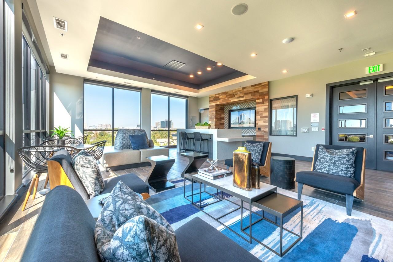 Hall Street Flats - Photo 7 of 50