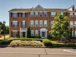 featured image of 14930 Ballantyne Village Way