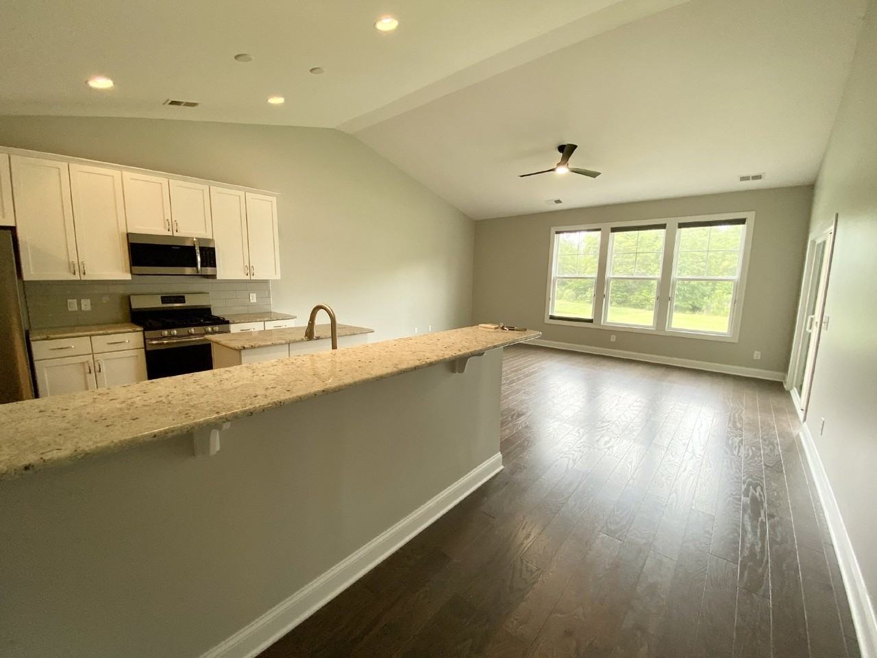 266 Wooden Wheel Ln - Photo 3 of 20