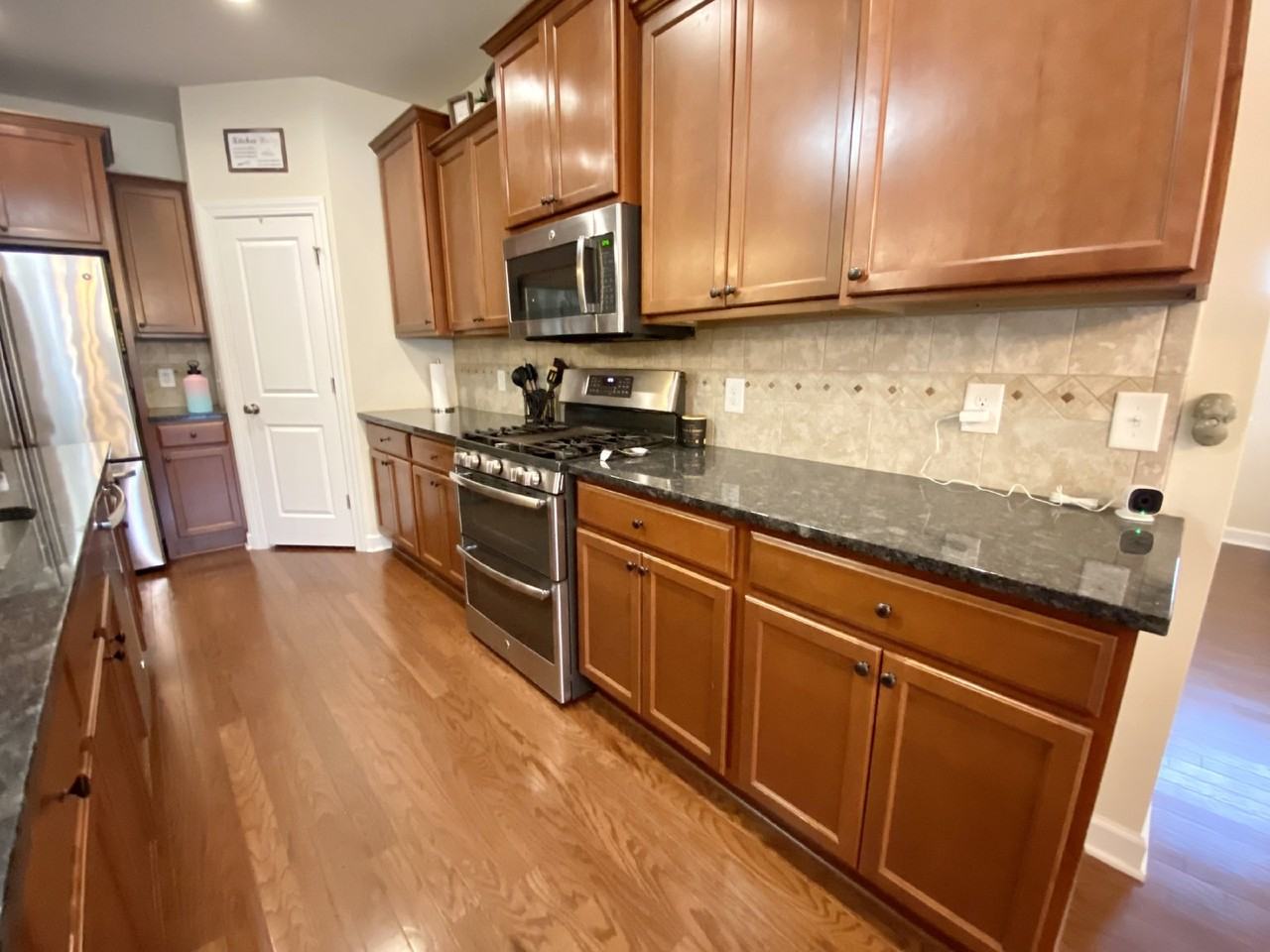 9 Stanton Ct - Photo 4 of 20