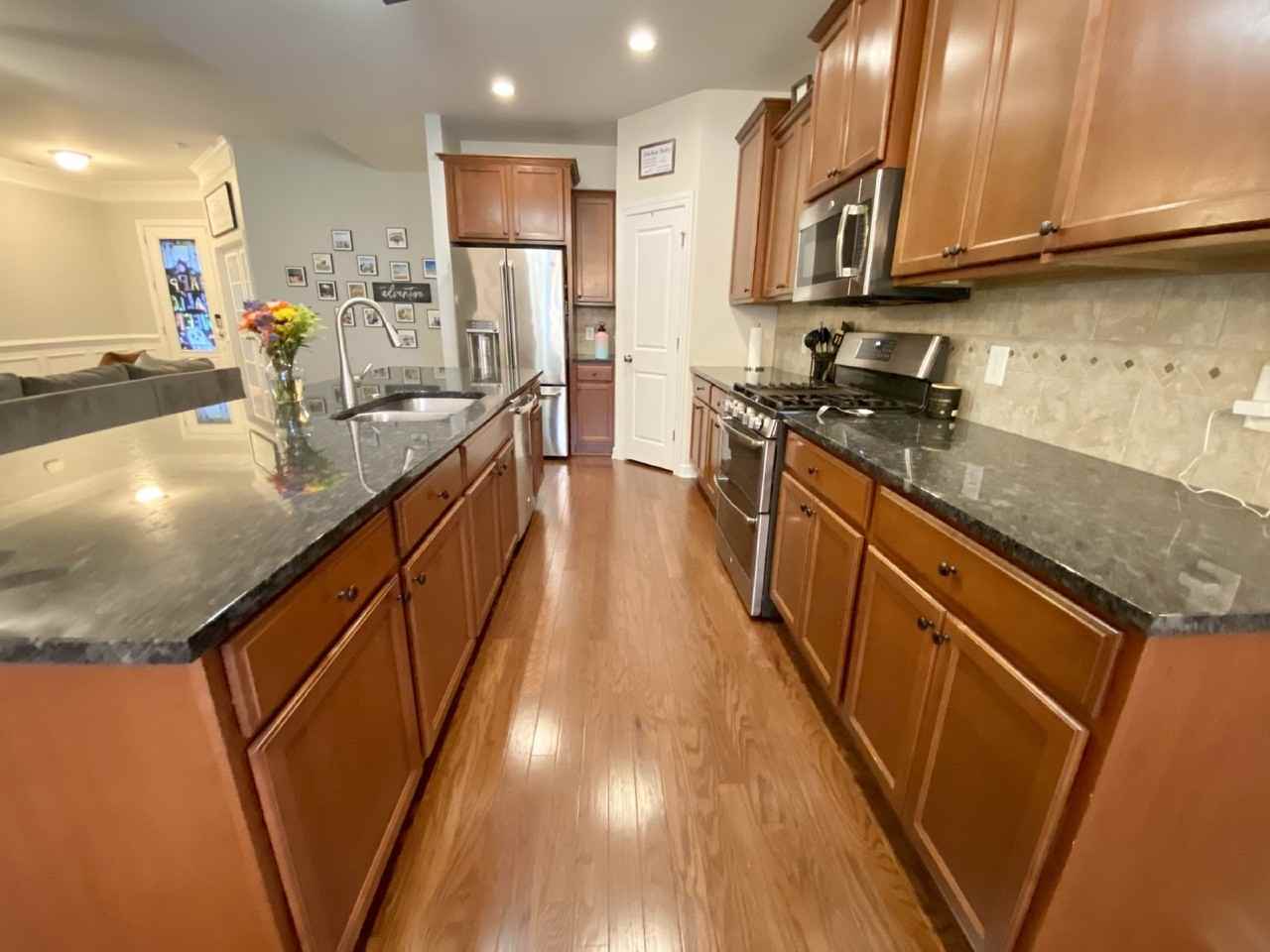 9 Stanton Ct - Photo 5 of 20