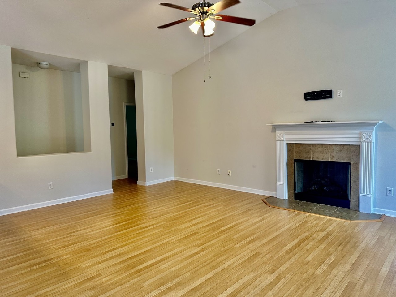 18 E Park Loop - Photo 5 of 18