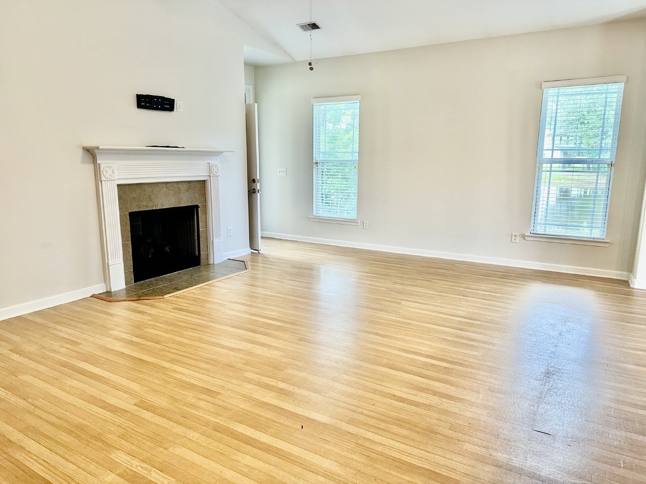18 E Park Loop - Photo 6 of 18
