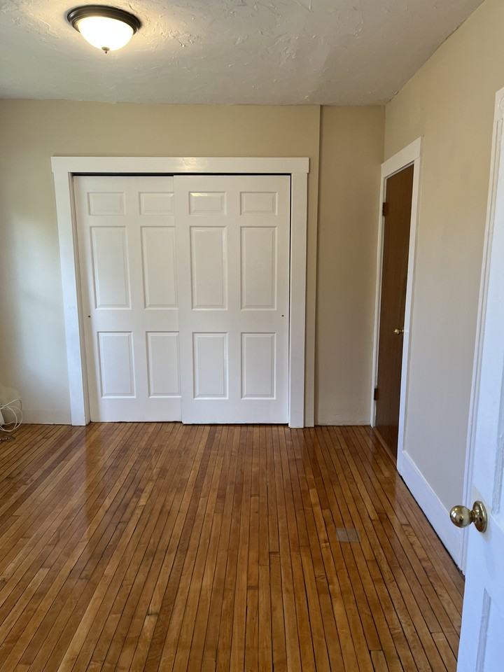 138 Myrtle St #2 - Photo 3 of 16