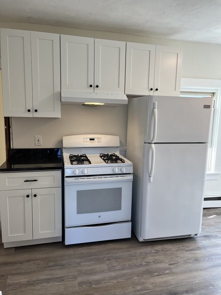 138 Myrtle St #2 - Photo 7 of 16
