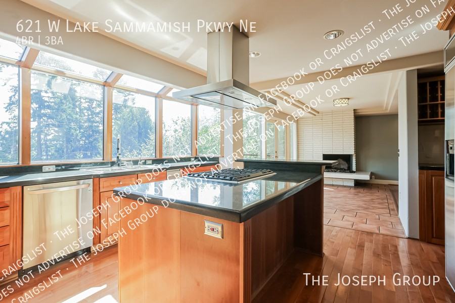 621 West Lake Sammamish Parkway Northeast - Photo 7 of 33