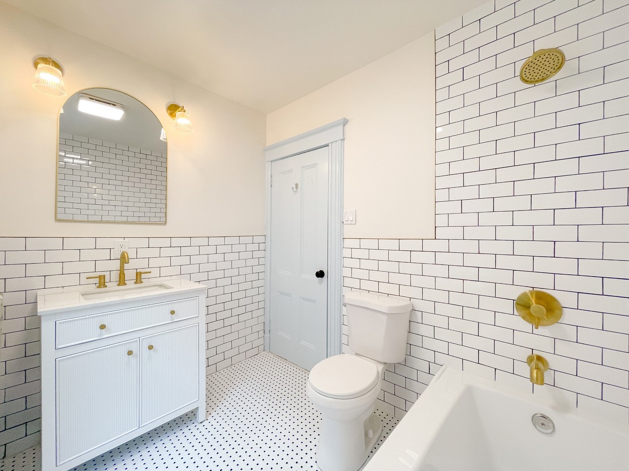 119 Liberty Ave #NA - Photo 2 of 9