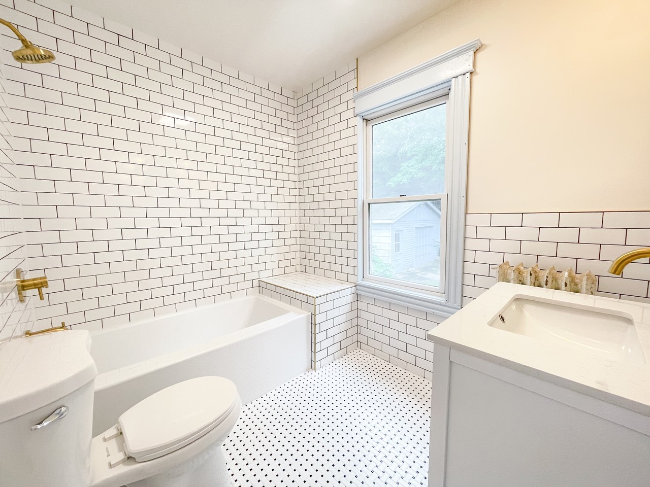 119 Liberty Ave #NA - Photo 3 of 9