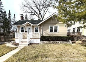 2434 Cowper Ave - Photo 1 of 1