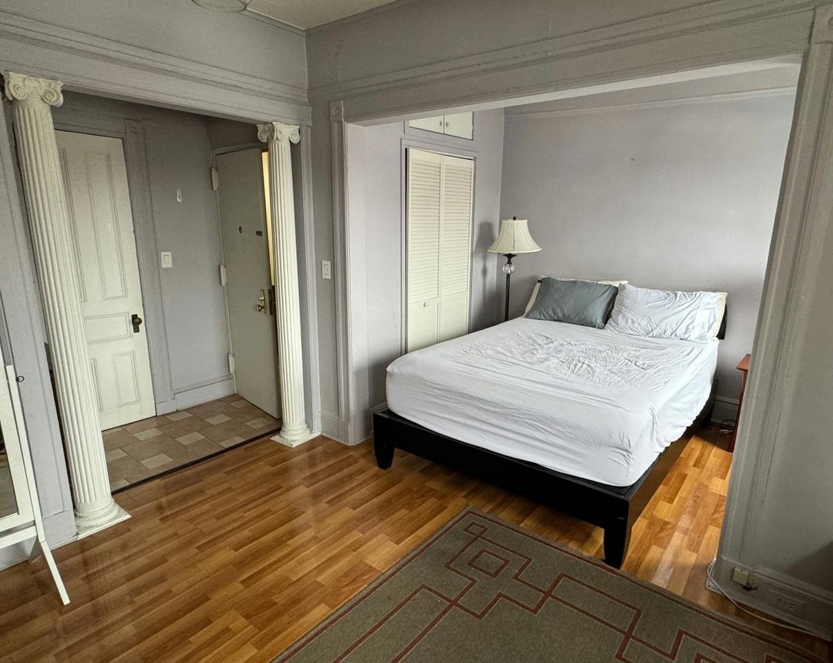 139 7th Ave #4F - Photo 3 of 4