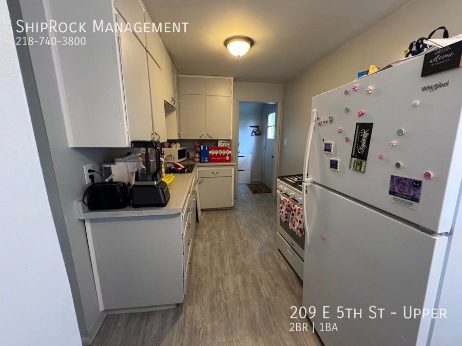 209 5th St - Photo 2 of 12