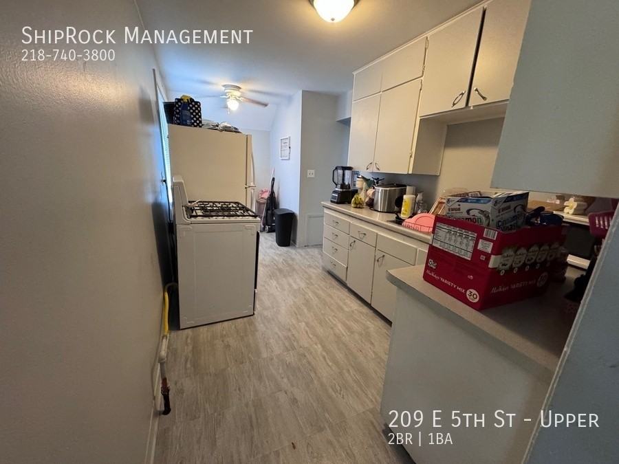 209 5th St - Photo 3 of 12