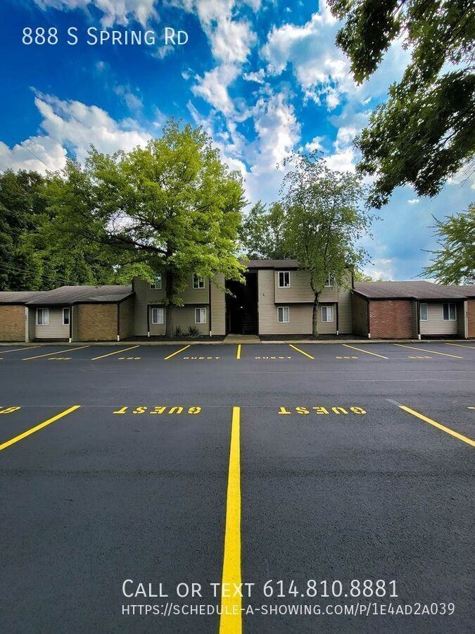 888 S Spring Rd - Photo 2 of 4