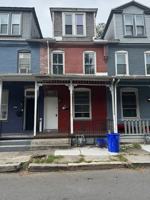 featured image of 2214 Logan St