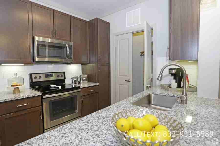 29469 Loop 494 #KLG1