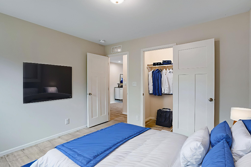 317 Evans St - Photo 3 of 8