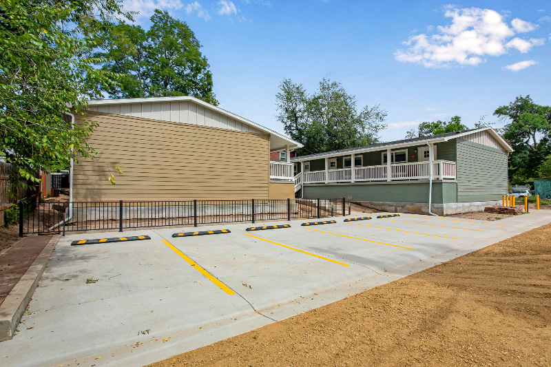 317 Evans St - Photo 7 of 8