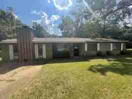 featured image of 1405 Dianne Dr