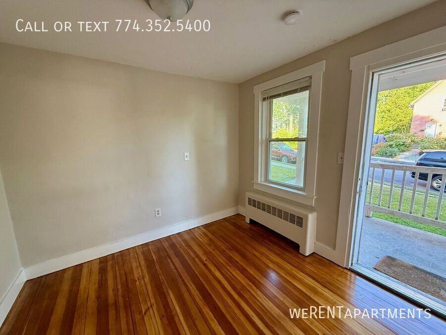 17 Buck St #D - Photo 2 of 12