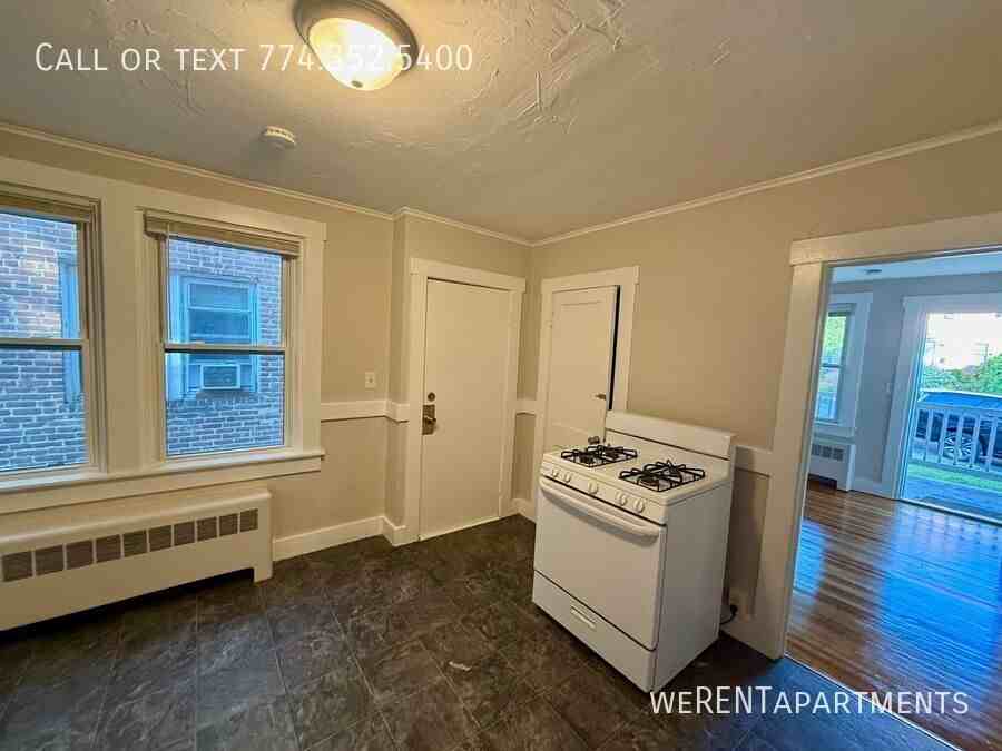 17 Buck St #D - Photo 3 of 12