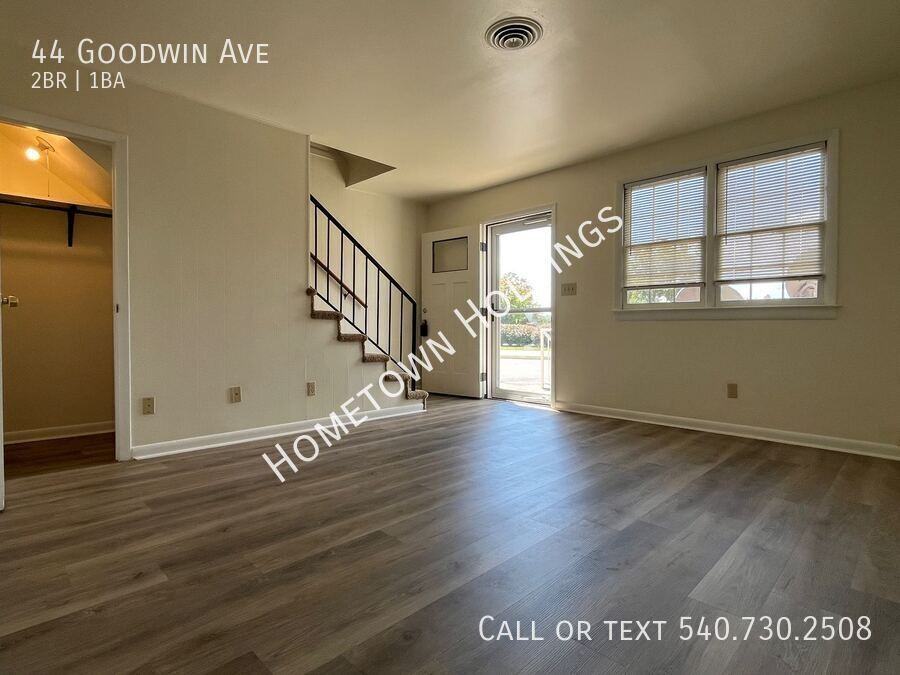 44 Goodwin Ave - Photo 3 of 11
