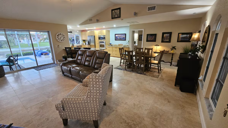 3354 Dover Dr - Photo 3 of 17