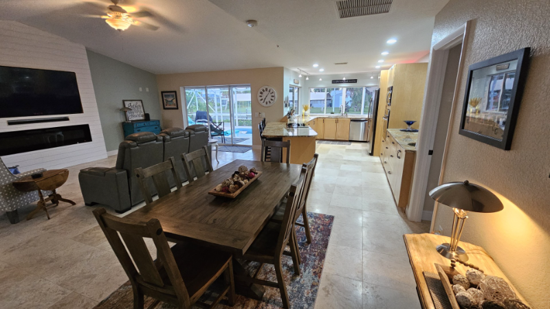 3354 Dover Dr - Photo 4 of 17