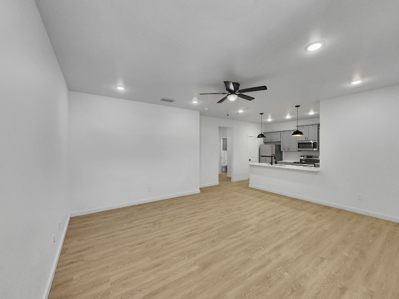 5804 Urbana Pl - Photo 3 of 20