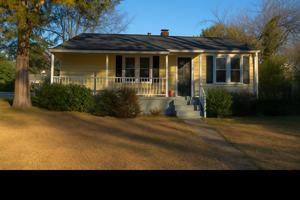 featured image of 802 S Bonham Rd