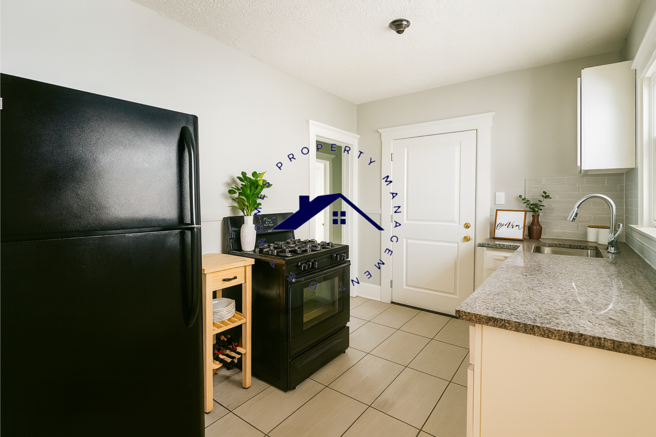 7635 Woodrow Wilson St - Photo 5 of 13