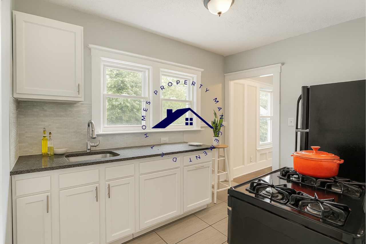 7635 Woodrow Wilson St - Photo 6 of 13