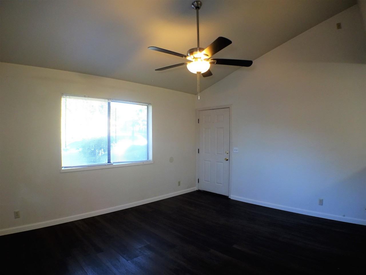 2811 Morseman Avenue (G) - Photo 3 of 14