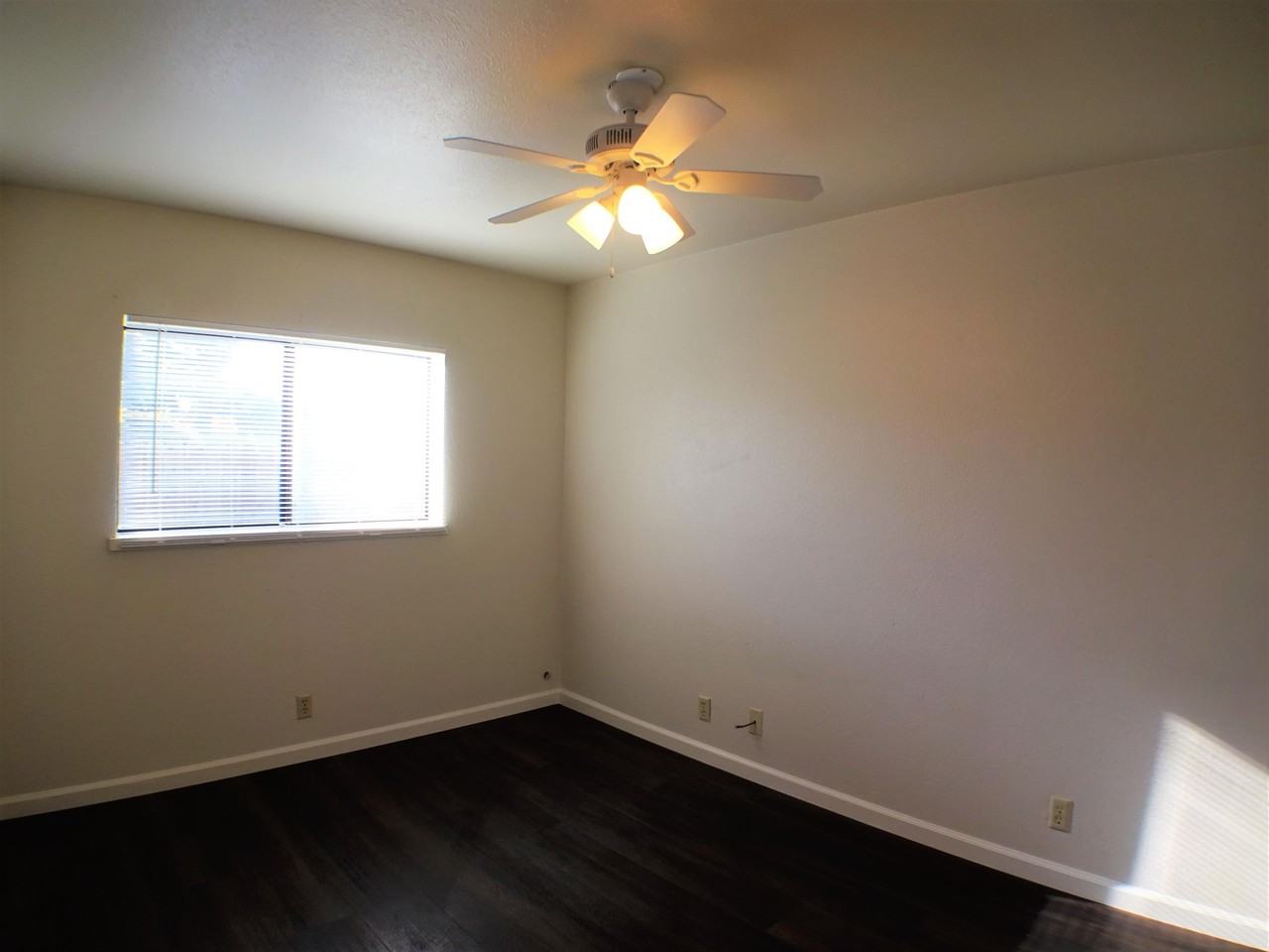 2811 Morseman Avenue (G) - Photo 7 of 14