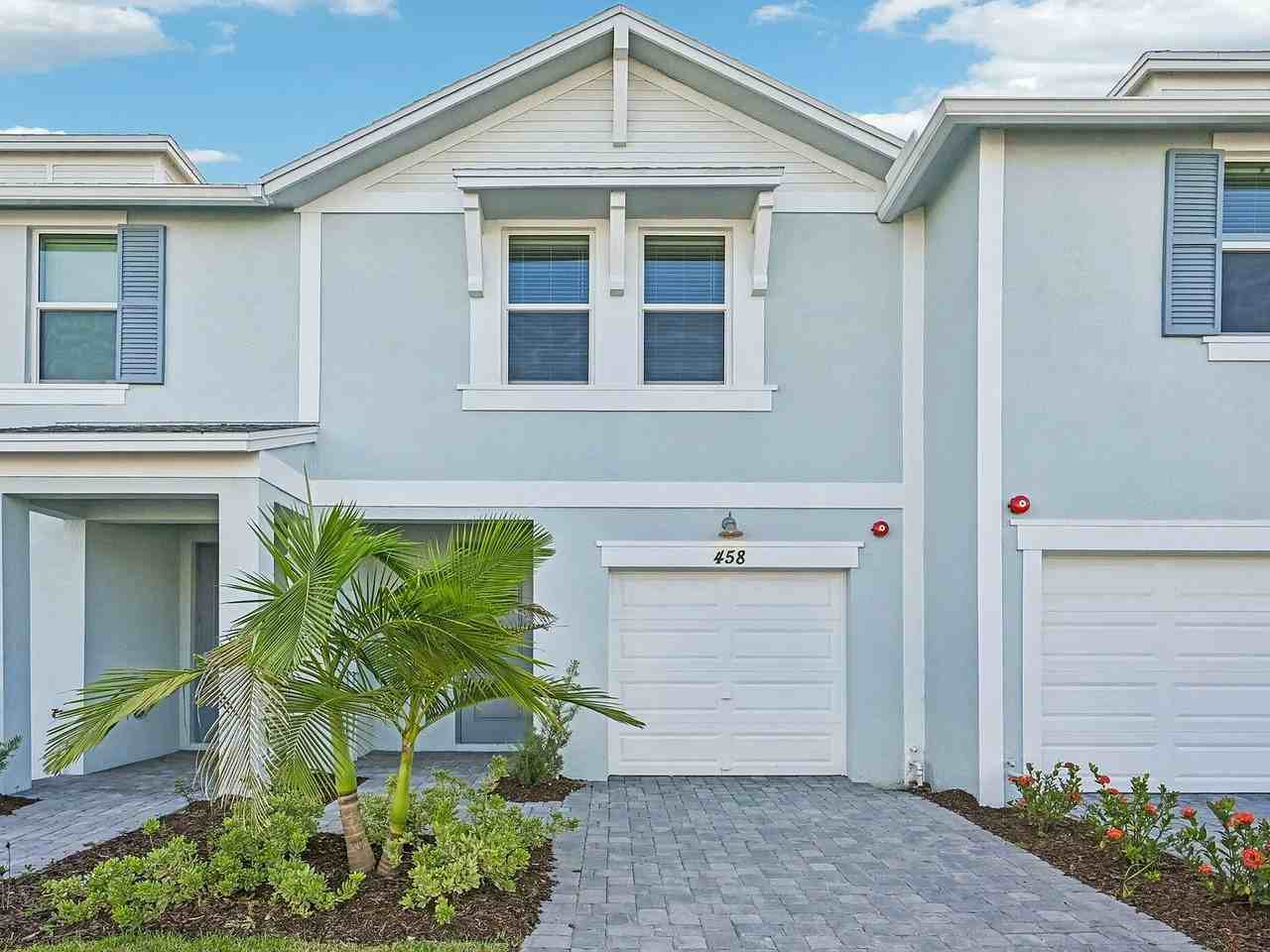 458 Salisbury Circle - Photo 2 of 16