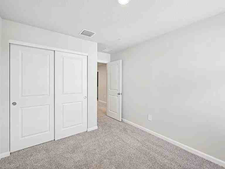 458 Salisbury Circle - Photo 7 of 16