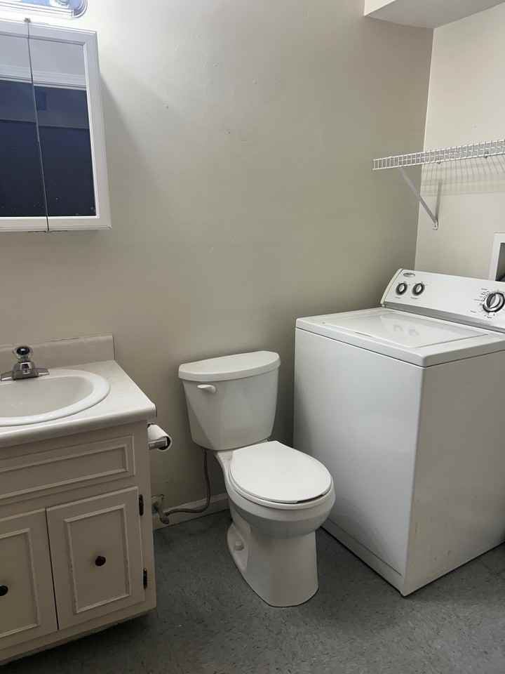 Dorset Apartments - Photo 2 of 8