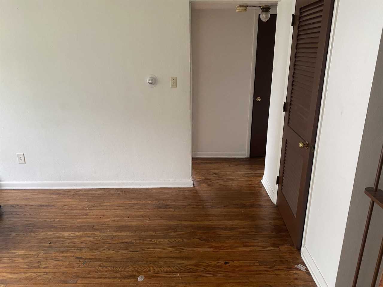 2525 Germantown St - Photo 6 of 11