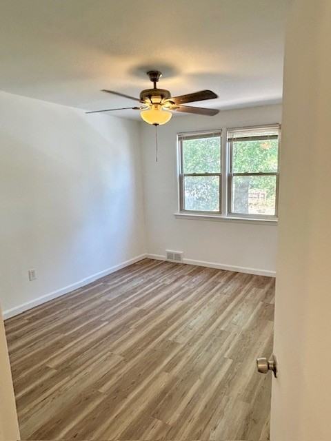 ELEANOR COURT APTS - Photo 7 of 14