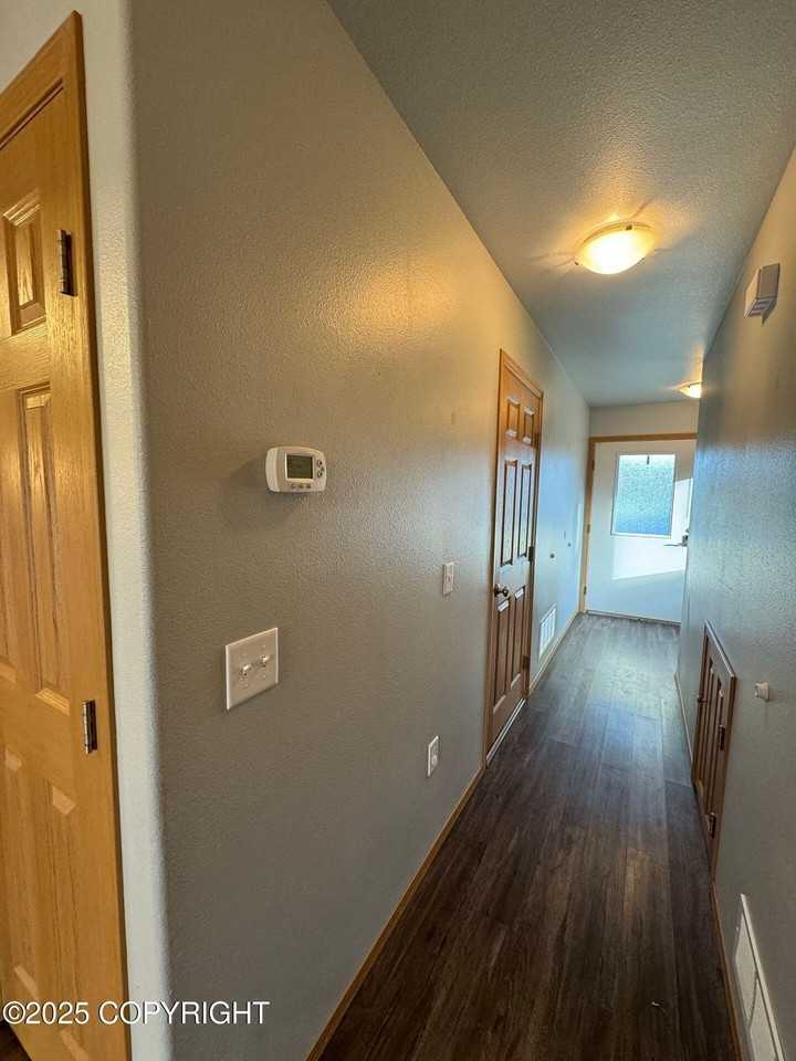 4512 W Overby St #1 - Photo 7 of 27