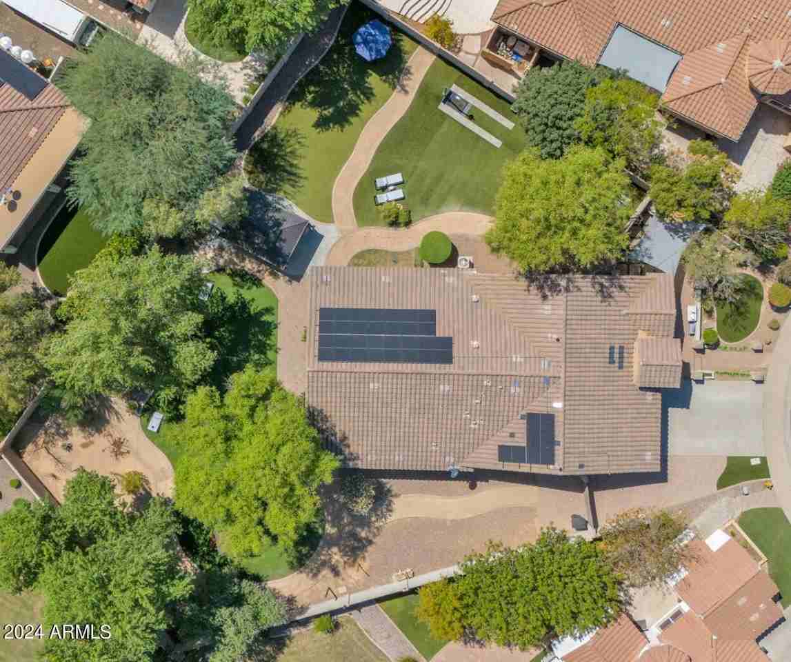 2471 E Honeysuckle Pl